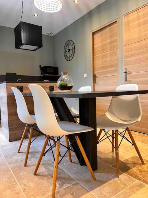 Loft Pied De Coline Au Calme Apartment Ginasservis Екстериор снимка