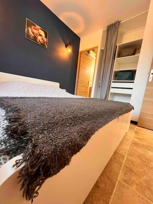 Loft Pied De Coline Au Calme Apartment Ginasservis Екстериор снимка